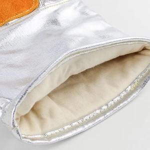 Guantes de Bombero de Cuero Vacuno con Membrana Impermeable y Forro Resistente a Cortes - Product Image 6