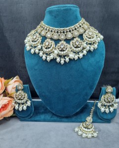 Elegant Chandbali Motif Choker With Earrings And Mangtika For Women Traditional Ethnic Wear Reception <b>Jewellery</b> <b>Set</b> Manufacturer - Product Image 2