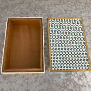 Boîte décorative artisanale en os incrusté – Design royal pour rangement de table - Product Image 1