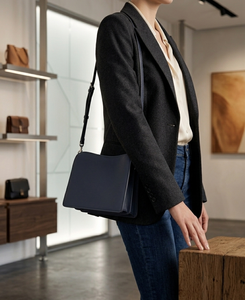 Bolso Bandolera de Piel Sintética para Mujer, Diseño Minimalista y de Lujo, Impermeable, Forro de Algodón, Cierre de Cremallera, Correa Única para Uso Diario - Product Image 4