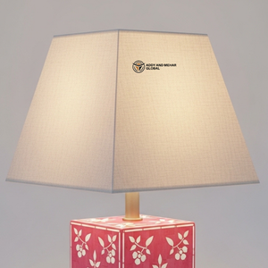 Lampe moderne en os rose incrusté avec abat-jour en tissu |   Éclairage de luxe pour salon et chambre à coucher - Product Image 4
