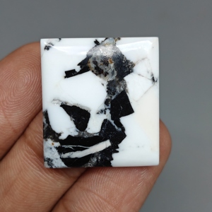 Cabujón de Búfalo Blanco en Forma de Pera para Joyería, 25x23x4 mm. 25 Unidades. E1249 - Product Image 3