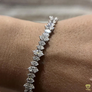 Bracelet tennis de luxe en argent sterling 925 plaqué rhodium, serti de pierres cultivées en laboratoire, design classique, idéal pour un cadeau d'anniversaire - Unisexe (Femmes et Hommes) - Product Image 1