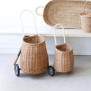 Panier à roulettes en rotin de haute qualité pour la décoration de chambre de filles, panier de rangement à roulettes - Product Image 1