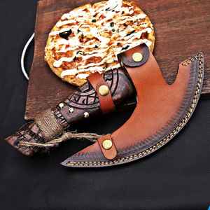 Hacha para Pizza de Acero al Carbono de Alta Calidad, Forjada a Mano, Estilo Vikingo, con Funda de Cuero Grabada, para Cortar - Product Image 6