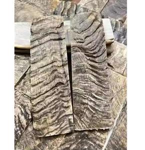 Plaques de corne de buffle naturelles polies sur mesure pour manches de couteaux – Fournisseur en gros pour la fabrication de couteaux - Product Image 1