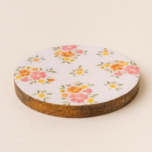 Posavasos de madera esmaltada hechos a mano con diseños impresos para proteger los muebles de bebidas frías y calientes - Product Image 5