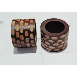 Anneaux de serviette en bois écologiques à pois ronds plats de largeur extra-large |   Supports sculptés modernes pour décoration de table contemporaine de fête - Product Image 4