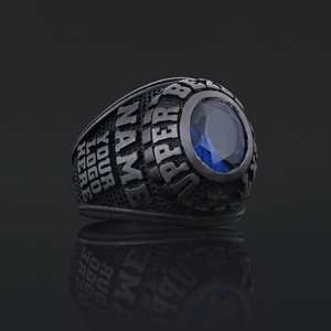 Anillo Escolar BOJ 004, Anillo de Graduación Universitario Personalizado de Plata con Diamantes, Unisex, Anillo de Clase, Regalo para Fiestas y Eventos - Product Image 1