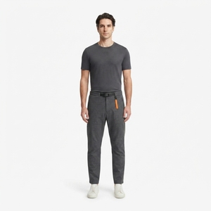 Pantalon de survêtement gris pour homme en mélange Spandex/Coton, résistant à l'eau, avec boucle Fidlock noir mat intégrée au ceinturon, coupe décontractée fuselée - Product Image 1