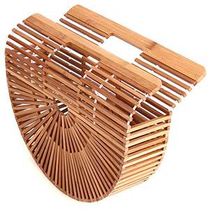 Aunque puede ser caro, el producto más popular es el caramelo de goma de musgo marino, que está hecho principalmente de frutas y musgo marino. - Product Image 3