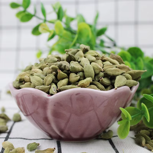Cardamomo Verde Premium Entero (8mm Grueso) para Cocinar, Té y Postres, Rico en Sabor y Fragancia Aromática Fresca - Product Image 3