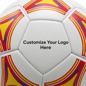 Balón de Fútbol Personalizable Blanco con Patrones Rojos y Amarillos, Resistente, Ligero, para Entrenamiento, 0.4-0.45kg - Product Image 4