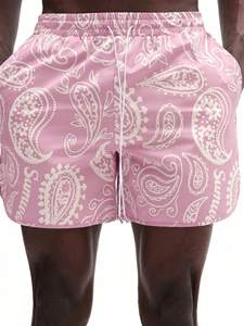 Shorts de playa para hombre con estampado paisley rosa, cintura elástica, secado rápido, pantalones cortos de poliéster tejido, hechos en Pakistán. - Product Image 2