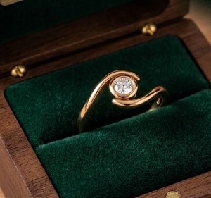 แหวนเพชรทรงกลม 0.60 กะรัต เพชรเลี้ยงในห้องปฏิบัติการ คลาสสิก ทองคำแท้ 10K 14K 18K แหวนหมั้นเพชร สี DEF ความสะอาดระดับ VS VVS รับรองโดย IGI - Product Image 6