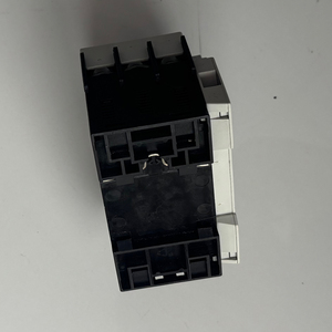 Bloque de Expansión de Entradas Digitales SRT2-ID08-1, Terminal de E/S Remoto Industrial para Redes de Automatización - Product Image 1