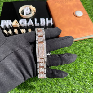 Reloj de cuarzo bicolor oro rosa para hombre, con incrustaciones de piedras en acero inoxidable, esfera romana, pulsera de vestir. - Product Image 4