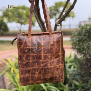 กระเป๋าถือหนัง Crunch รุ่นใหม่ล่าสุด กระเป๋าช้อปปิ้งหนังสำหรับผู้หญิง ดีไซน์โดดเด่นมีสไตล์ คอลเลคชั่นกระเป๋าสะพายไหล่ กระเป๋าอเนกประสงค์ - Product Image 2