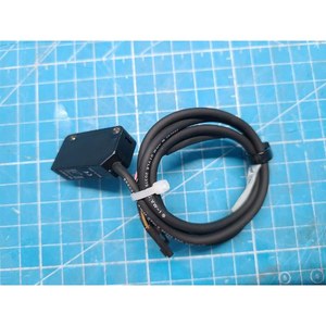 Keyence เซ็นเซอร์โฟโตอิเล็กทริกสะท้อนแสงย้อนยุค PZ-M61ใช้เป็นชิ้นส่วนอุปกรณ์เซมิคอนดักเตอร์รุ่นเก่า - Product Image 3