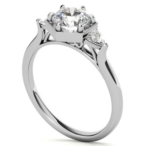 Anillo Solitario de Moissanita Tallada, Chapado en Oro de 18K, Engaste de 7mm, Regalo de Lujo para Compromiso, Boda, Novia o Aniversario - Product Image 4