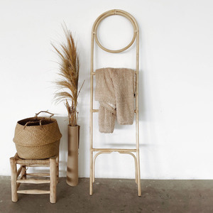 Échelle porte-serviettes en rotin naturel au design minimaliste, ensemble de supports décoratifs pour couvertures, en promotion - Product Image 5