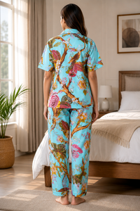 Ensemble de pyjama en coton imprimé floral pour femmes, ensemble de pyjama bleu imprimé de qualité supérieure, vêtements de nuit à manches courtes et boutonnés - Product Image 3