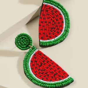 Artesanía en bordado, pendientes bordados a mano con cuentas y lentejuelas, hechos a medida, para tiendas de accesorios de moda, para reventa, bordados a mano. - Product Image 1