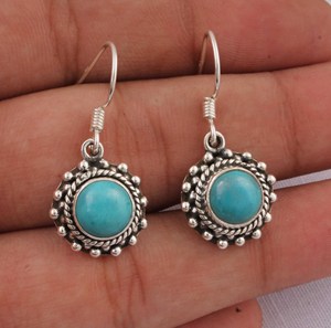 Boucles d'oreilles pendantes vintage en turquoise naturelle du sud-ouest, en argent massif 925, style ethnique texturé, bijoux artisanaux - Product Image 2