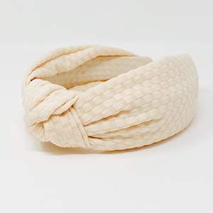 Fascia per capelli ricamata con ciondolo - Product Image 6