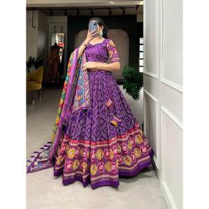 DESIGNER HEAVY SILK PATOLA IMPRIMÉ NUMÉRIQUE LEHENGA CHOLI AVEC DUPATTA VIOLET - Product Image 1