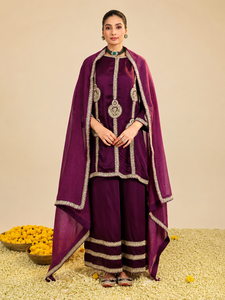 Conjunto de Kurta de Seda Zainaa Morada con Rayas de Satén, Estilo Tradicional para Boda, Manga Campana, Silueta en A, Bordado - Product Image 1