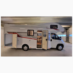 Autocaravana Completamente Equipada para Viajes, Campamentos y Vida al Aire Libre - Product Image 1