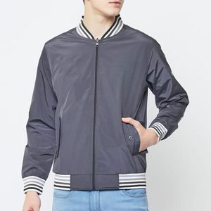 Chaqueta bomber gris para hombre con cuello y puños a rayas, cierre de cremallera, ropa exterior informal, material de poliéster, ropa de invierno - Product Image 3