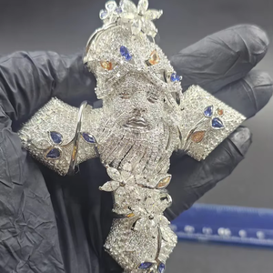 Collar Hip Hop con Colgante de Cruz con Rostro de Jesús, Estilo Diamante Moissanite, Plata 925, Engaste Pavé, Alto Brillo - Product Image 1