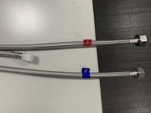 Grifo Purificador de Agua Fría/Caliente de un Solo Grifo con Tecnología RO, Operación Manual, Montaje en Encimera, Acabado Níquel Cepillado - Product Image 3