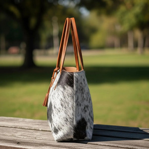 Sac de voyage extérieur léger en cuir de vachette véritable fait main, personnalisable avec logo, qualité export, vente en gros, mode - Product Image 2