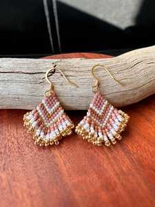Boucles d'oreilles pendantes de luxe en or blanc avec perles, faites à la main, style bohème, perles de rocaille, bijoux élégants et tendance, cadeau pour femme - Product Image 6
