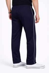 Pantalones Deportivos Navy Active Comfort para Hombre – Un prenda esencial elegante para el día a día, fabricada con materiales ligeros, diseñada para un movimiento flexible. - Product Image 3