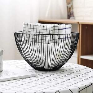 Cesta de Almacenamiento Decorativa Industrial de Metal Ecológica Vintage con Asas, Forma Geométrica para Uso Multipropósito en Sala de Estar - Product Image 1