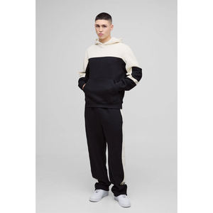 Ensemble de survêtement respirant 5 pièces personnalisé avec logo pour hommes : Leggings et tenue de sport - Product Image 2