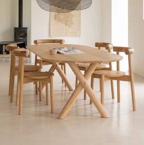 Ensemble de salle à manger scandinave en bois massif, table ovale moderne avec 6 chaises, meubles durables pour la salle à manger - Product Image 1
