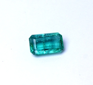 Esmeralda 100% Natural, Facetada, Octogonal, 2.41 Quilates, 10.3x6.3x4.4mm, Verde, Rajasthan, India, Certificada por IGI, GEMS INTERNATIONAL, Personalizada - Product Image 3