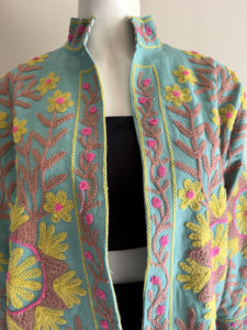 Veste en velours brodée de fleurs, col mandarin, manches longues, manteau pour femme, style bohème chic vintage fait main - Product Image 4