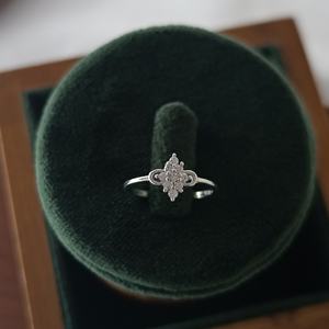 Anillo de Plata de Ley 925 con Circonita Cúbica en Forma de Marquesa y Halo, Clásico, Vintage, para Mujer, Regalo para Boda, Compromiso, Promesa o Fiesta - Product Image 1