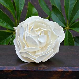 ดอกไม้โซล่าวู้ด VADEE SOLA WOOD FLOWER ทำมือ ดอกไม้โซล่าวู้ดสีงาช้างแบบยั่งยืน ขนาด 8.5 ซม. ทำจากเส้นใยพืชเซสบานียา จากประเทศไทย - Product Image 5