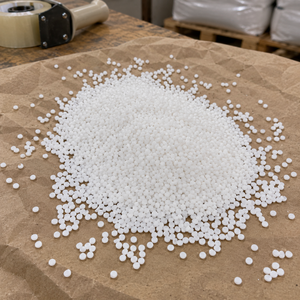 Offres Exceptionnelles : Granulés de Carbonate de Calcium de 25 kg, Qualité Masterbatch, Blanc Naturel, pour Film Soufflé, Matière Première Plastique - Product Image 1