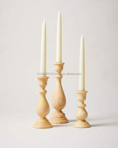 Bougeoir en bois de finition vintage pour idées de décoration intérieure et installation d'inspiration traditionnelle d'éclairage intérieur festif - Product Image 6