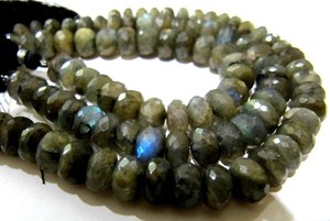 Perles de pierre facettées rondes en labradorite naturelle grise chatoyante de 10 mm, longueur 8 pouces - Product Image 3