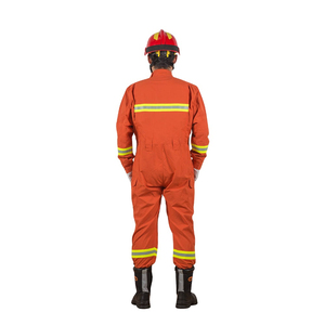 Cette combinaison de sécurité industrielle imperméable, fabriquée par une usine OEM, comprend un service professionnel pour les marques de vêtements mondiales. - Product Image 3