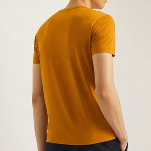 เสื้อยืดผู้ชายคุณภาพสูง ทรงโอเวอร์ไซส์ ทรงบ็อกซี่ ดีไซน์เรียบง่าย สีพื้น สไตล์สตรีทแวร์ สีเปล่าสำหรับการปรับแต่ง - Product Image 5